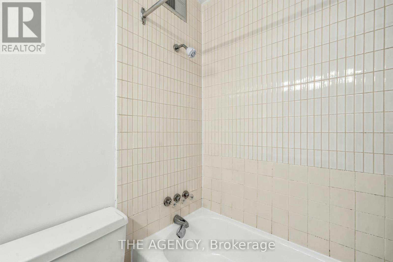 1019B-2360 Dundas Street W, Toronto, ON, M6P 4B2 - 13