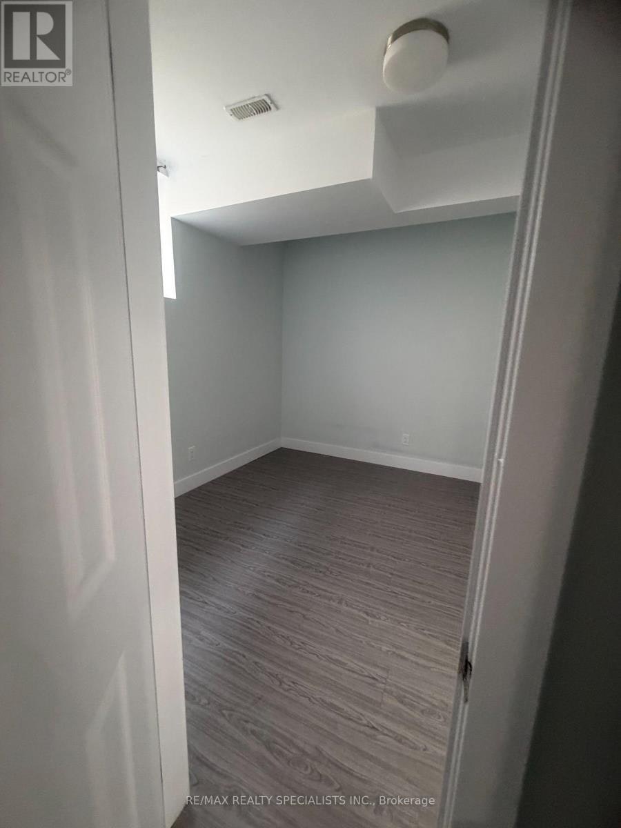 LOWER-45 Ferris Circle, Guelph, ON, N1G 0H2 - 14