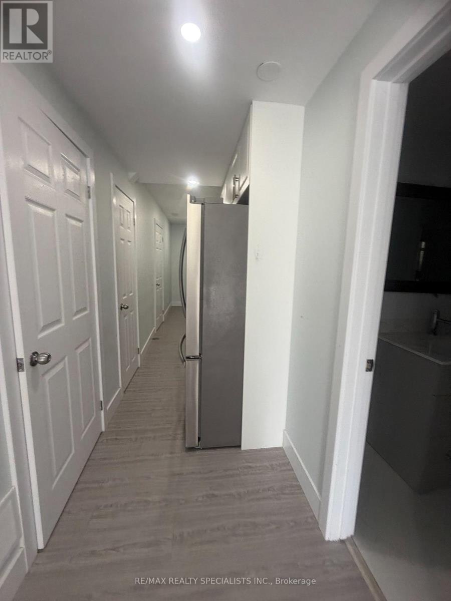 LOWER-45 Ferris Circle, Guelph, ON, N1G 0H2 - 16