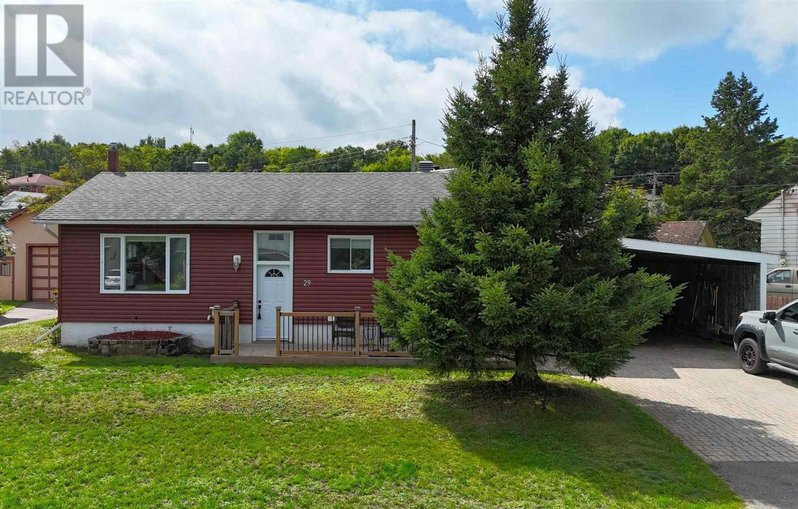 29 Birch Road, Elliot Lake, ON, P5A 2C9