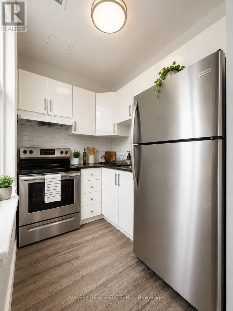7-205 Gerrard Street E, Toronto, ON, M5A 2E7 - 3
