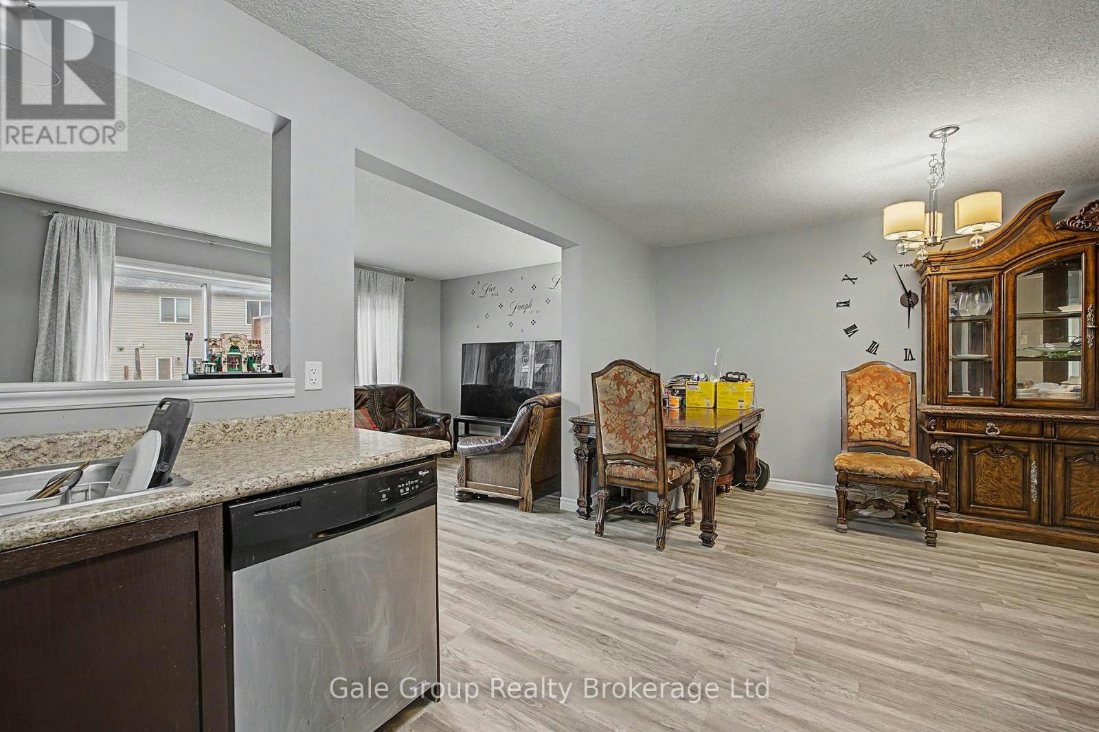 717 Crawford Crescent, Woodstock, ON, N4S 8Z5 - 6