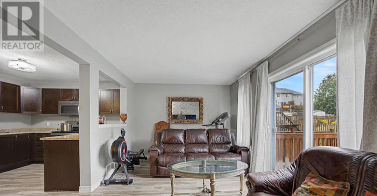 717 Crawford Crescent, Woodstock, ON, N4S 8Z5 - 7