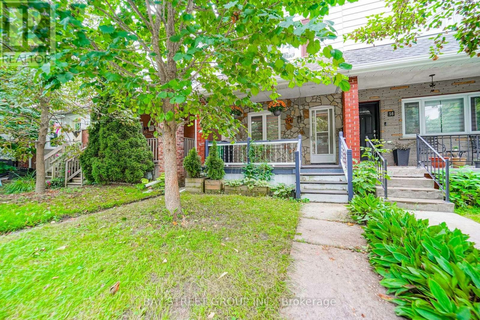 54 Thyra Avenue, Toronto, ON, M4C 5G5