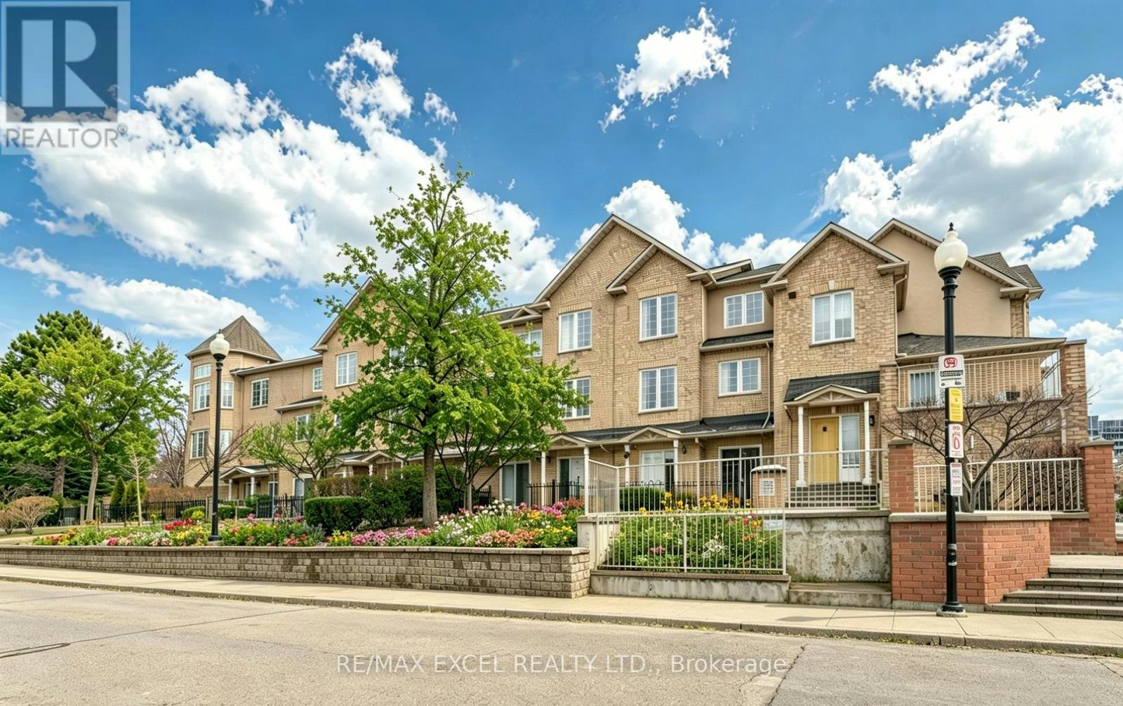 3-10 Cox Boulevard, Markham, ON, L3R 4G2