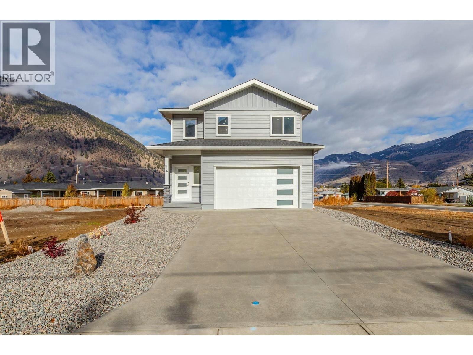 396 11th Avenue, Keremeos, BC, V0X 1N3