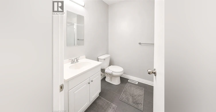 3-513 Quiet Place, Waterloo, ON, N2L 5L6 - 4