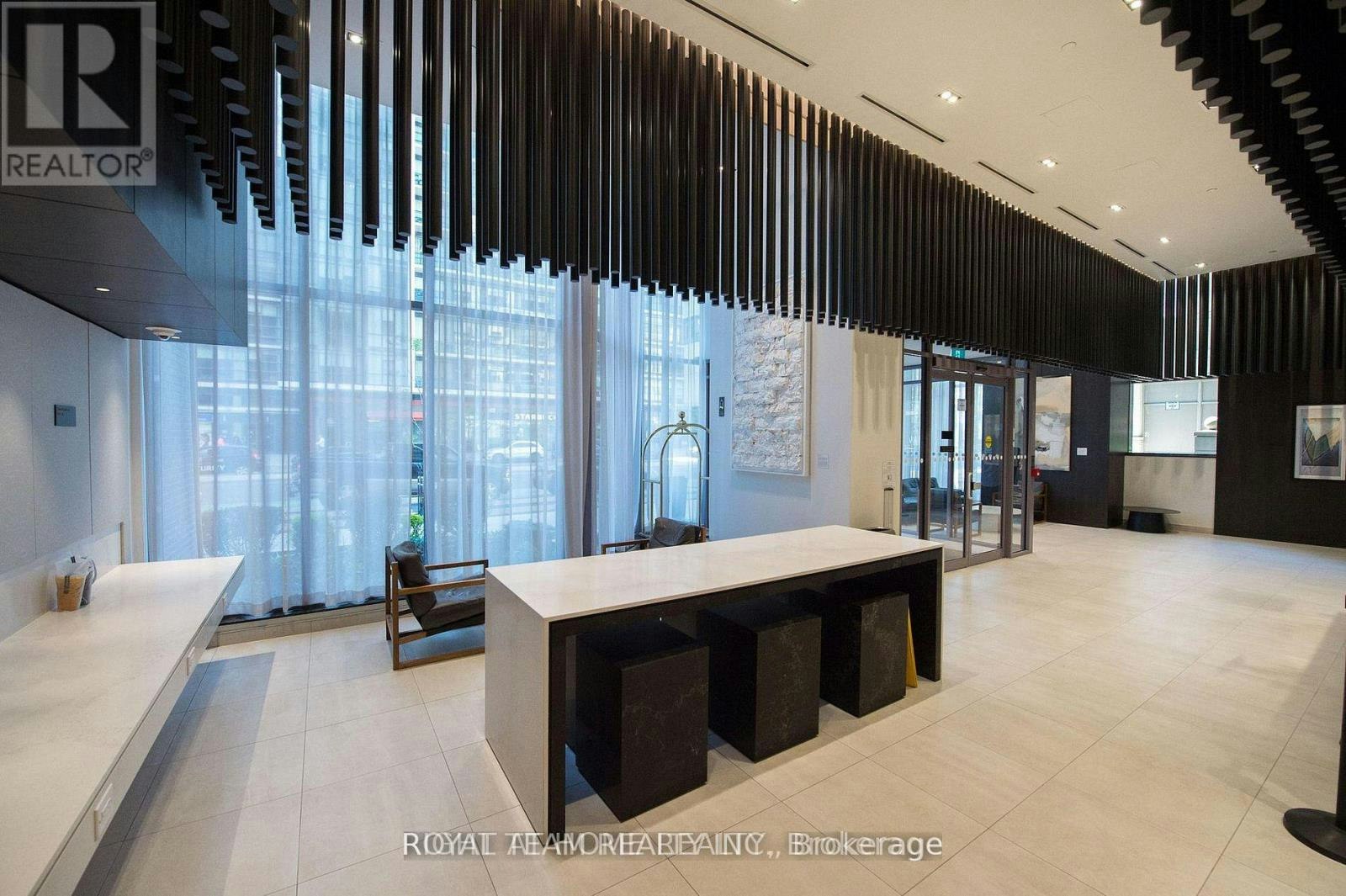 2507-4065 Confederation Parkway, Mississauga, ON, L5B 4N1 - 4