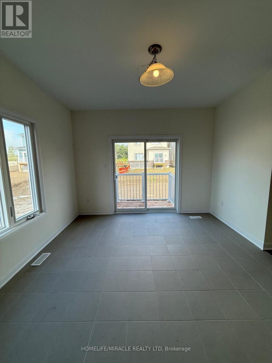 35 Royal Oak Crescent, Loyalist, ON, K0H 1G0 - 12