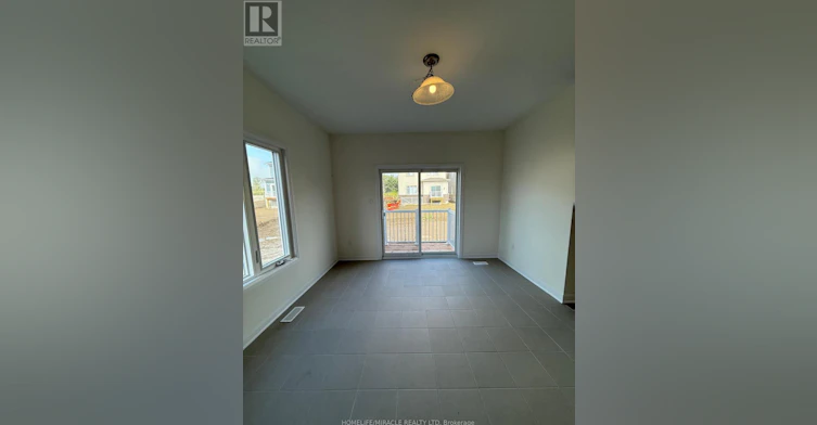 35 Royal Oak Crescent, Loyalist, ON, K0H 1G0 - 12