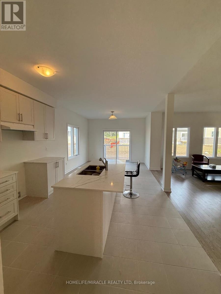 35 Royal Oak Crescent, Loyalist, ON, K0H 1G0 - 7