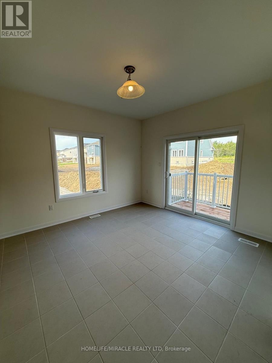 35 Royal Oak Crescent, Loyalist, ON, K0H 1G0 - 11