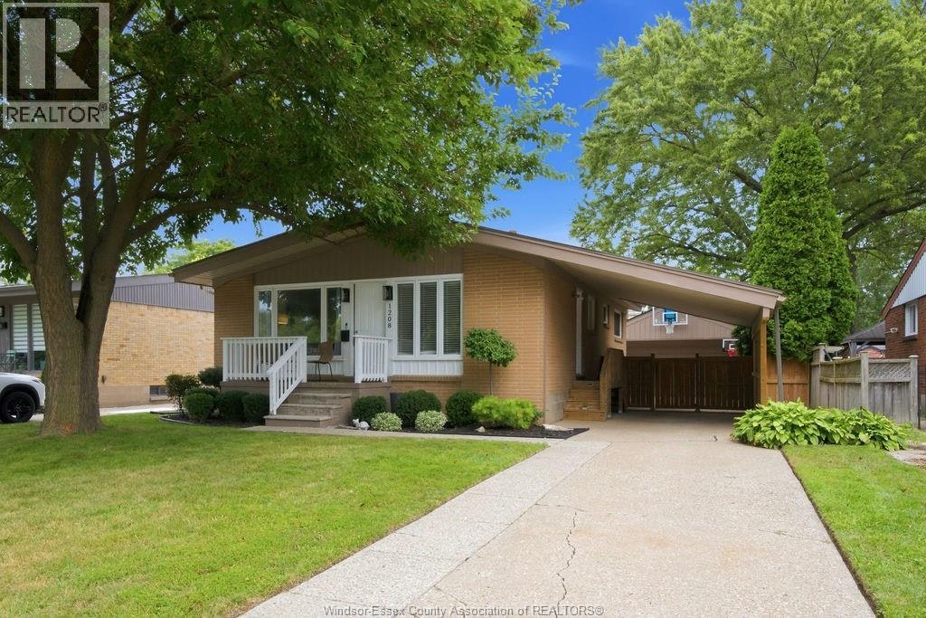 1208 Belleperche, Windsor, ON, N8S 3C5