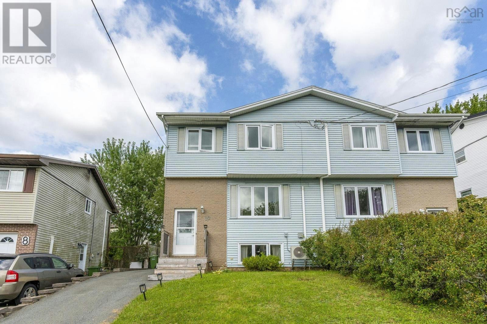 10 Lakehead Court, Lower Sackville, NS, B4C 3V4