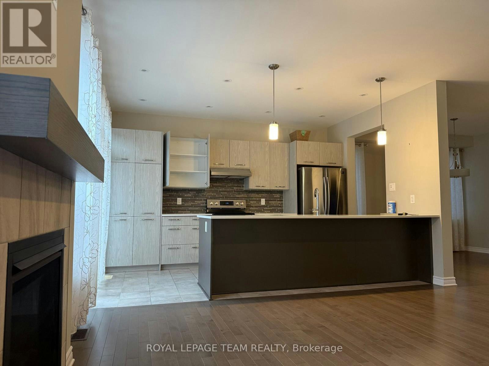 82 Warrior Street, Ottawa, ON, K2V 0M2 - 6