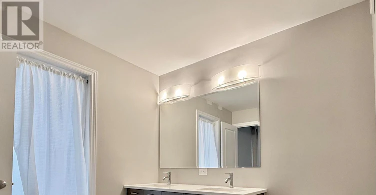 82 Warrior Street, Ottawa, ON, K2V 0M2 - 18
