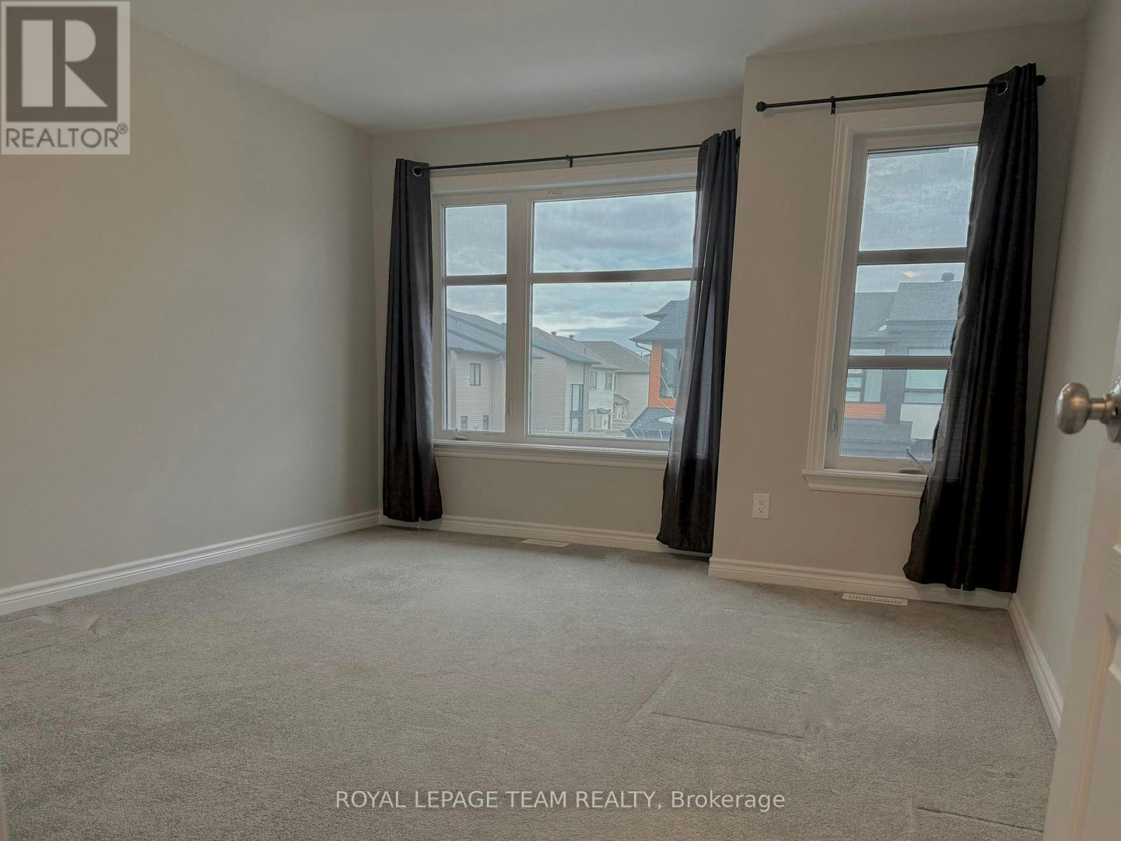 82 Warrior Street, Ottawa, ON, K2V 0M2 - 19