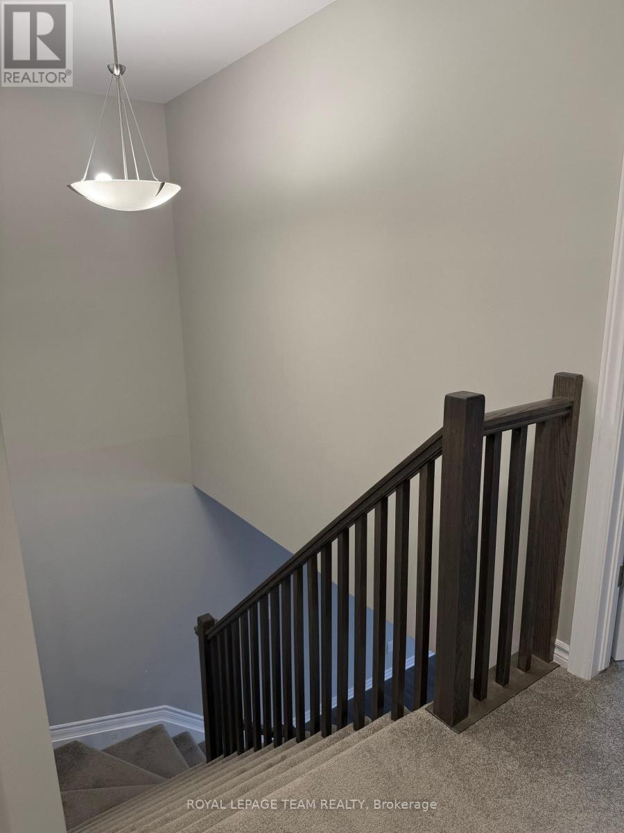 82 Warrior Street, Ottawa, ON, K2V 0M2 - 27