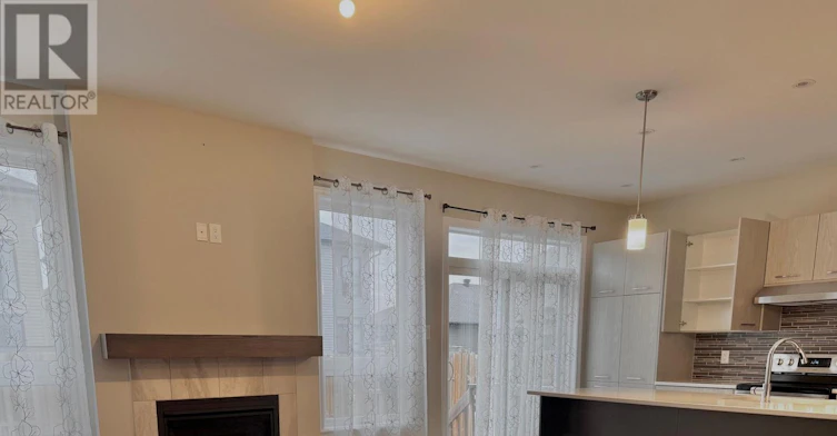 82 Warrior Street, Ottawa, ON, K2V 0M2 - 9