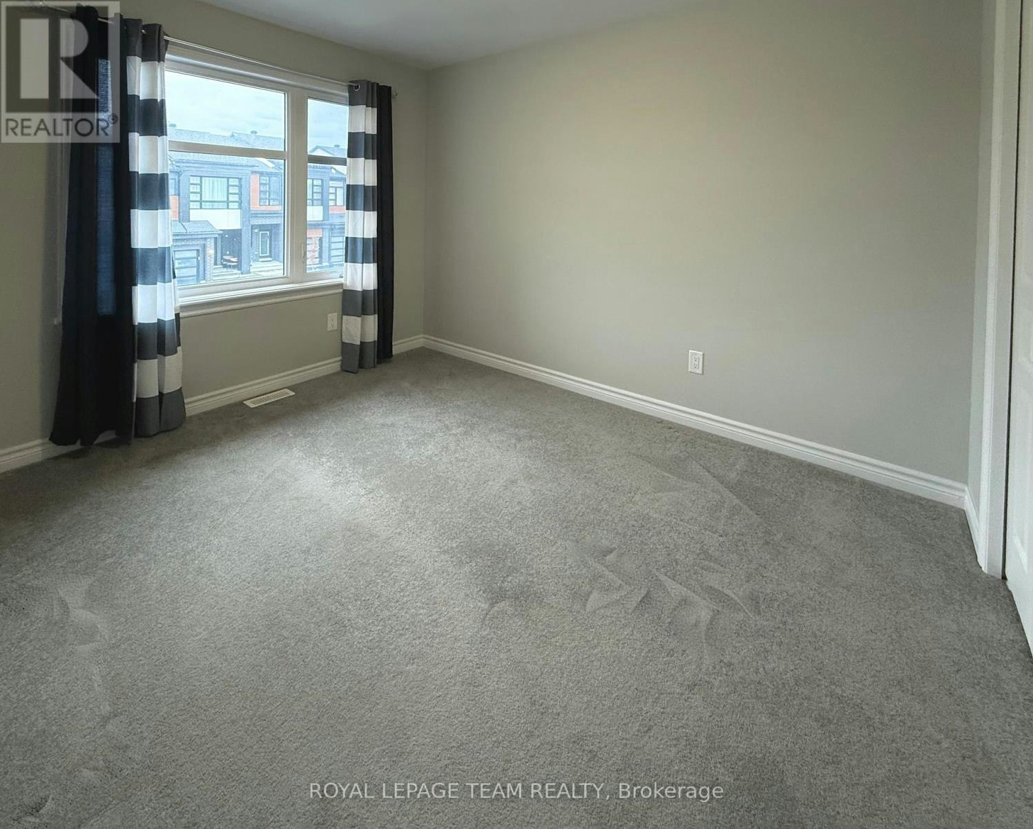 82 Warrior Street, Ottawa, ON, K2V 0M2 - 24
