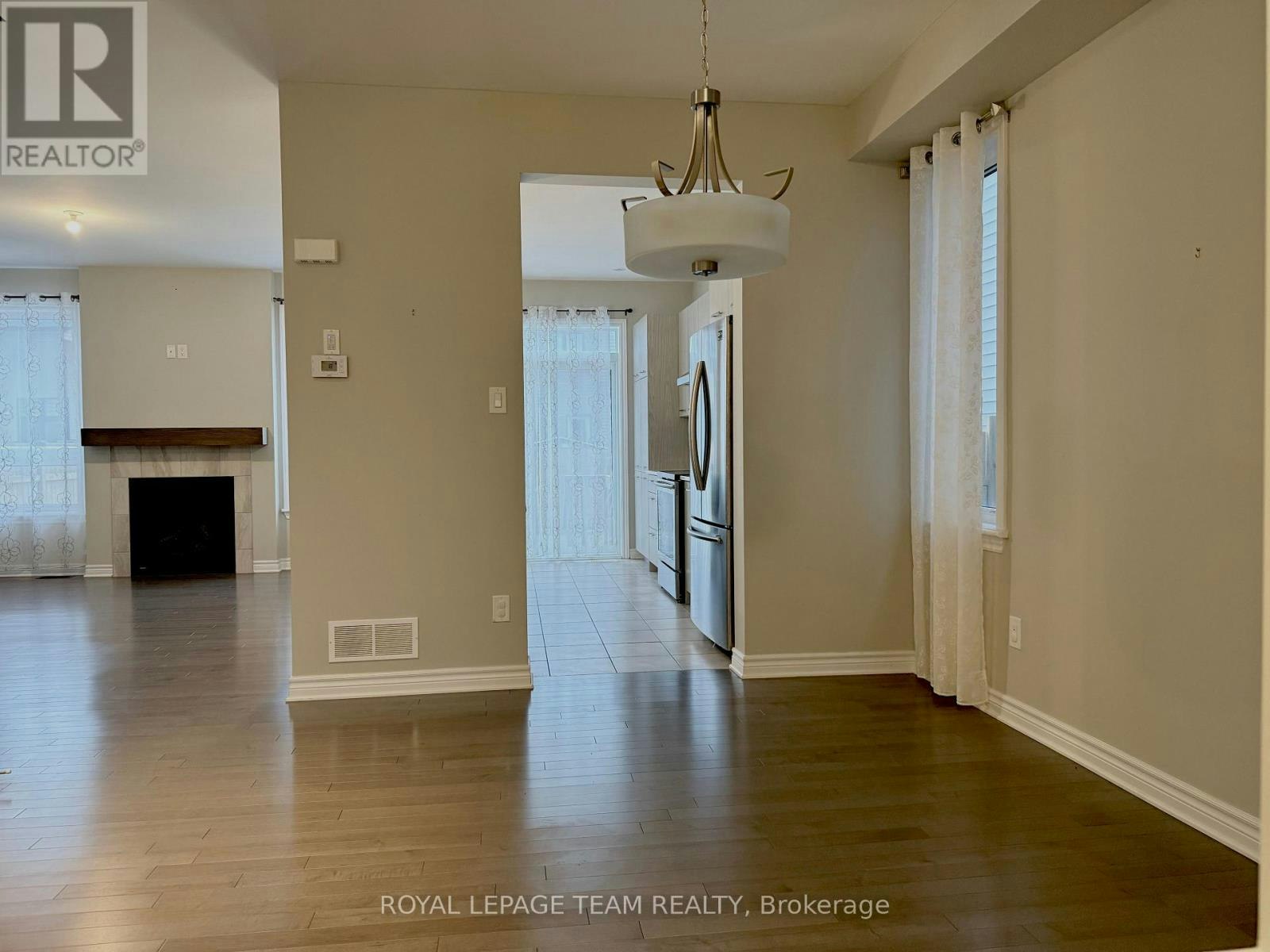 82 Warrior Street, Ottawa, ON, K2V 0M2 - 12