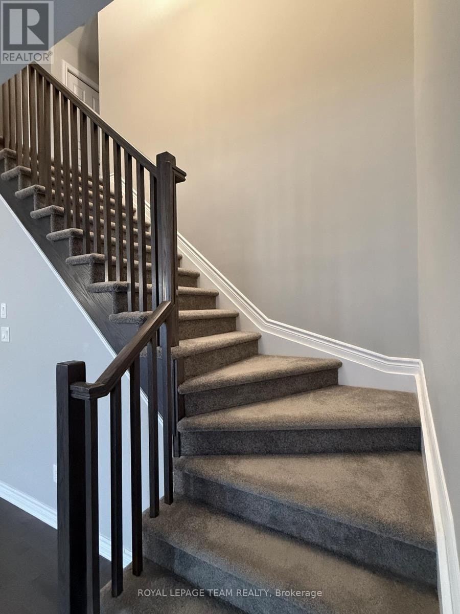 82 Warrior Street, Ottawa, ON, K2V 0M2 - 14