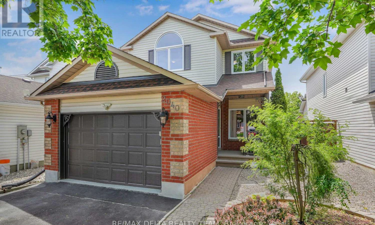 2040 Sunland Drive
