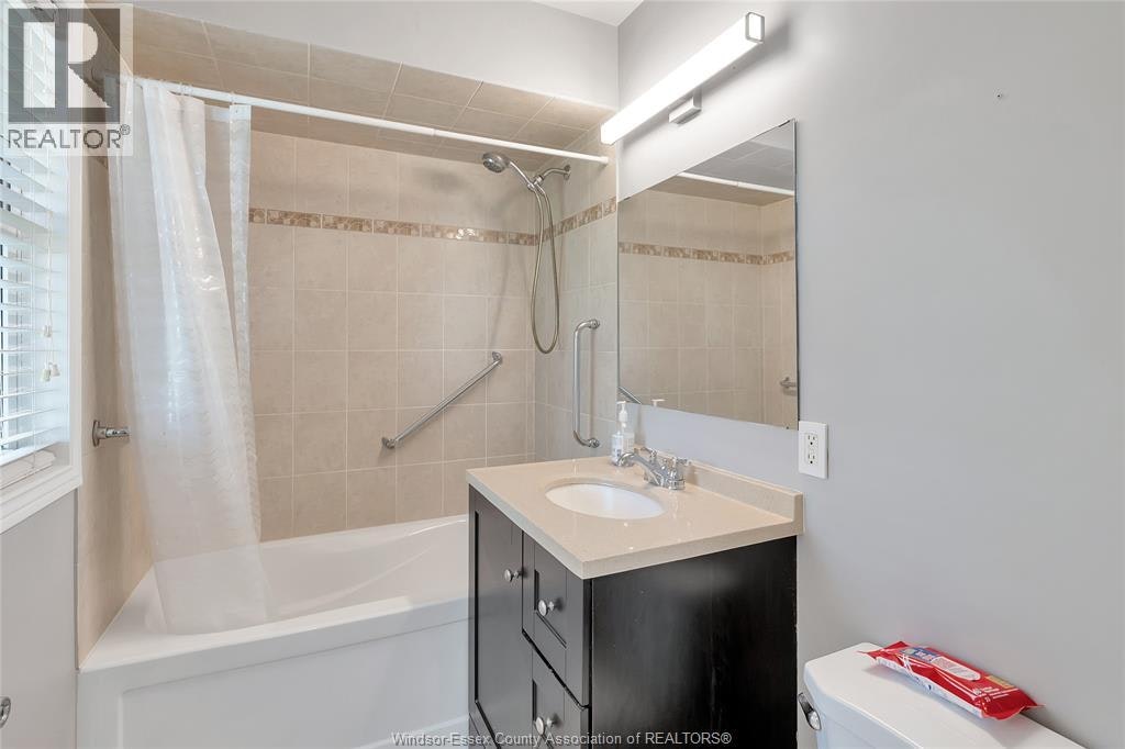 6633 Wyandotte Street, Windsor, ON, N8S 1P5 - 10