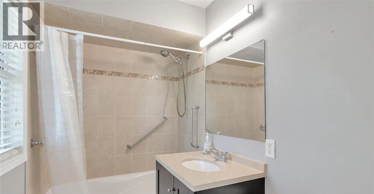 6633 Wyandotte Street, Windsor, ON, N8S 1P5 - 10