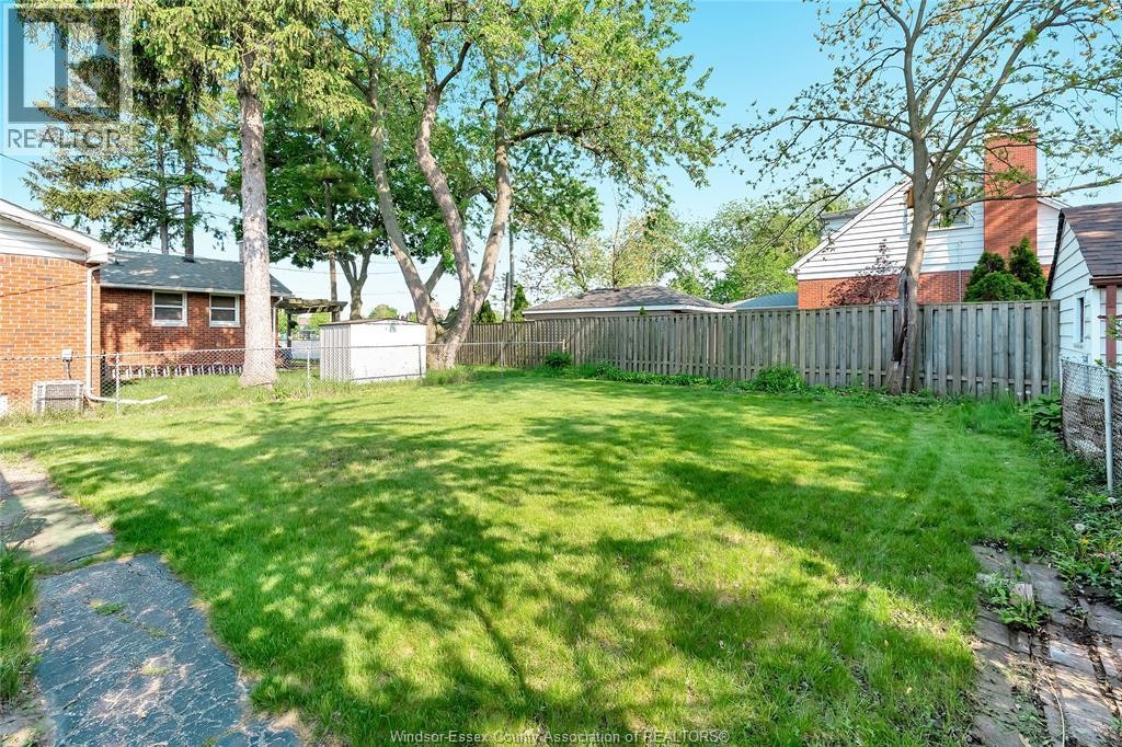 6633 Wyandotte Street, Windsor, ON, N8S 1P5 - 16
