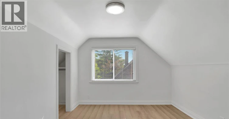 6633 Wyandotte Street, Windsor, ON, N8S 1P5 - 11