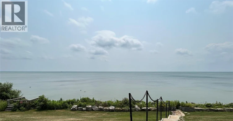 90 Harbourview, Kingsville, ON, N9Y 2J2 - 2