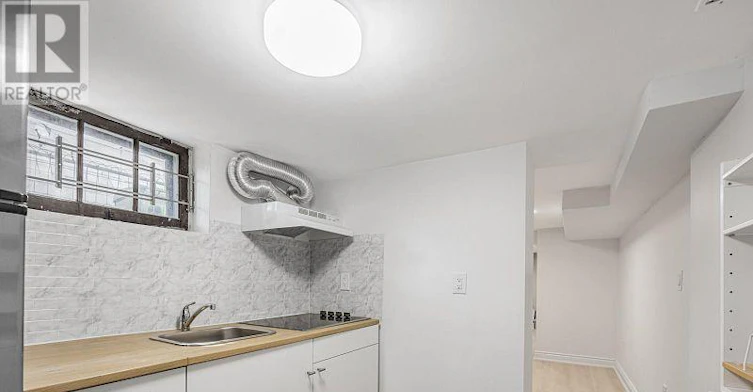 LOWER-727 Rhodes Avenue, Toronto, ON, M4J 4X5 - 4