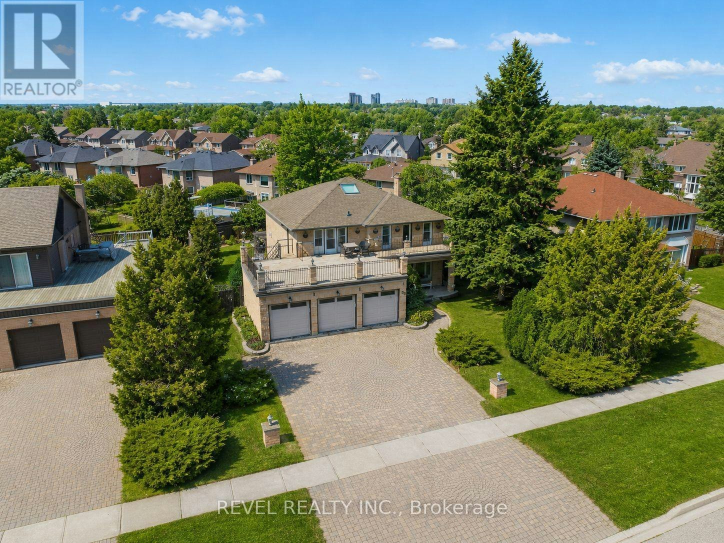 88 Lake Driveway W, Ajax, ON, L1S 4T2