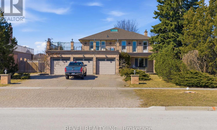 88 Lake Driveway W