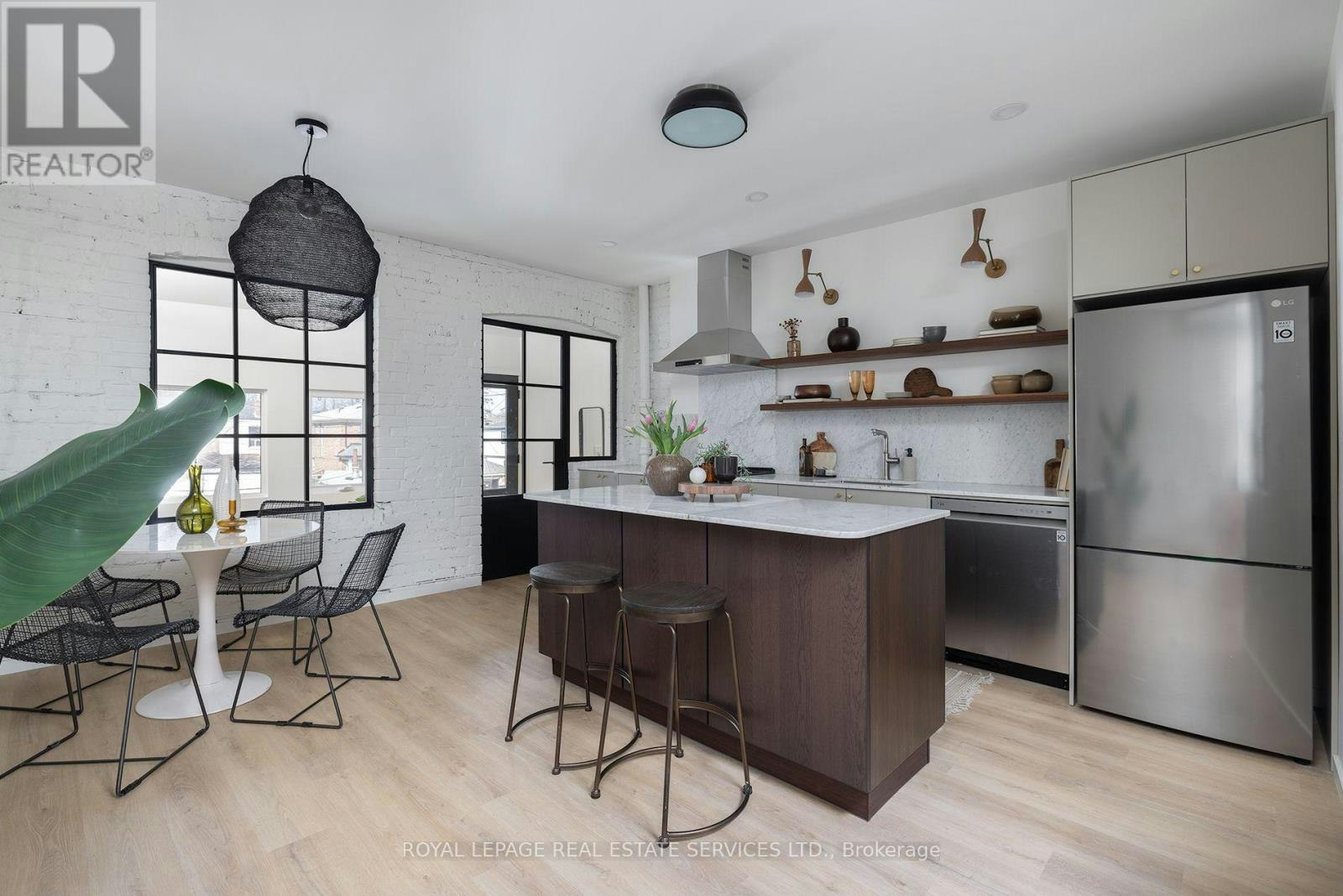 1752A St. Clair Avenue W, Toronto, ON, M6N 1J3