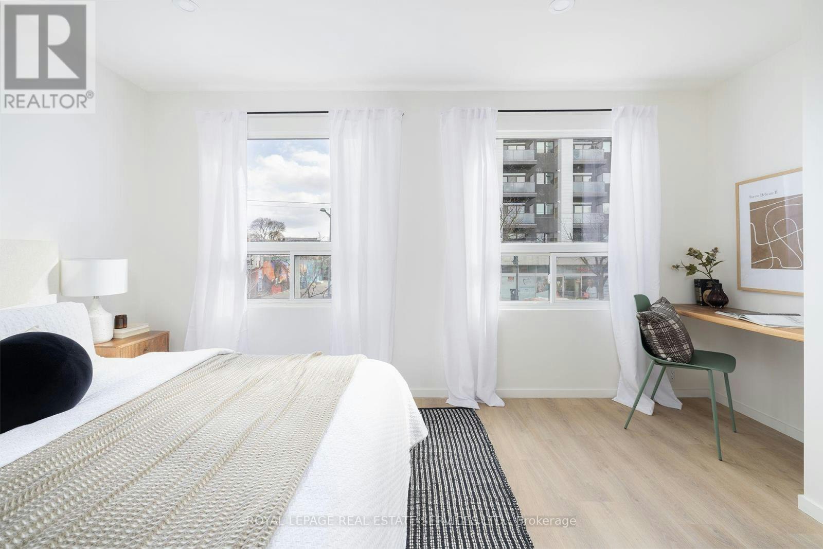 1752A St. Clair Avenue W, Toronto, ON, M6N 1J3 - 10