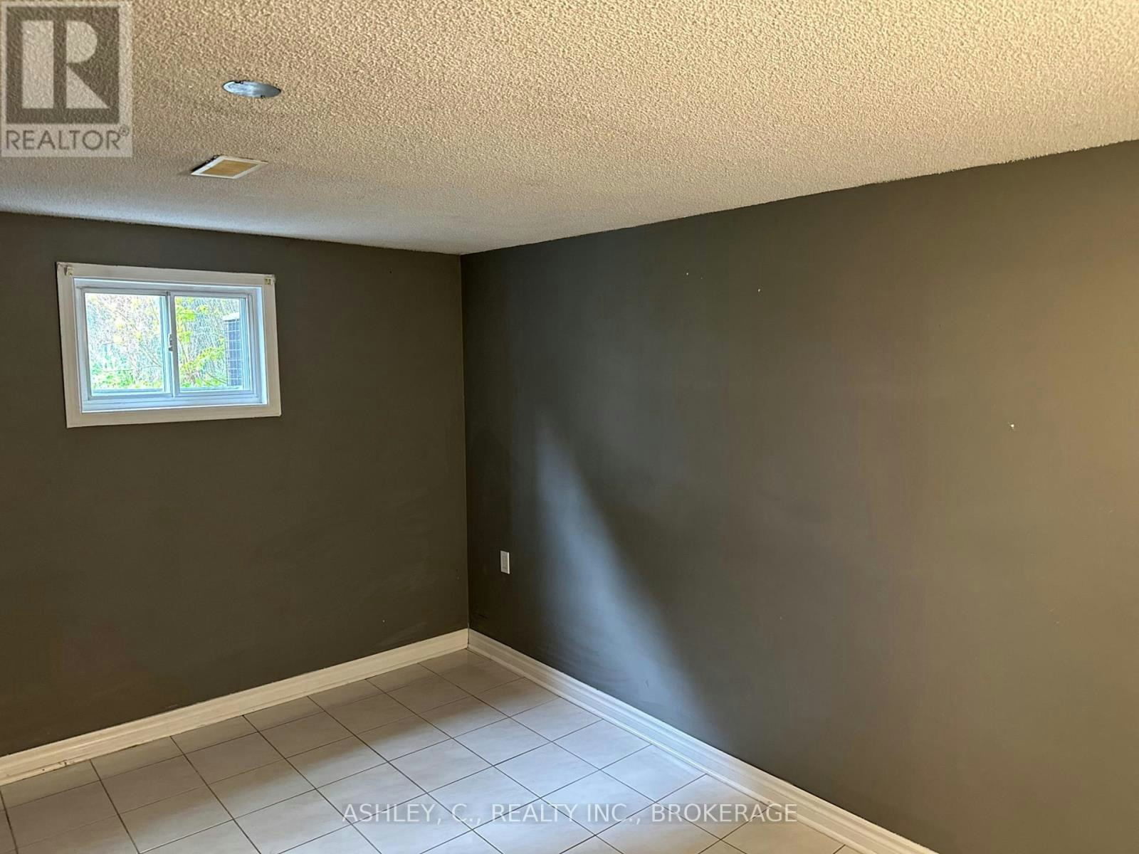 BSMT-2546 Palisander Avenue, Mississauga, ON, L5B 2L2 - 5