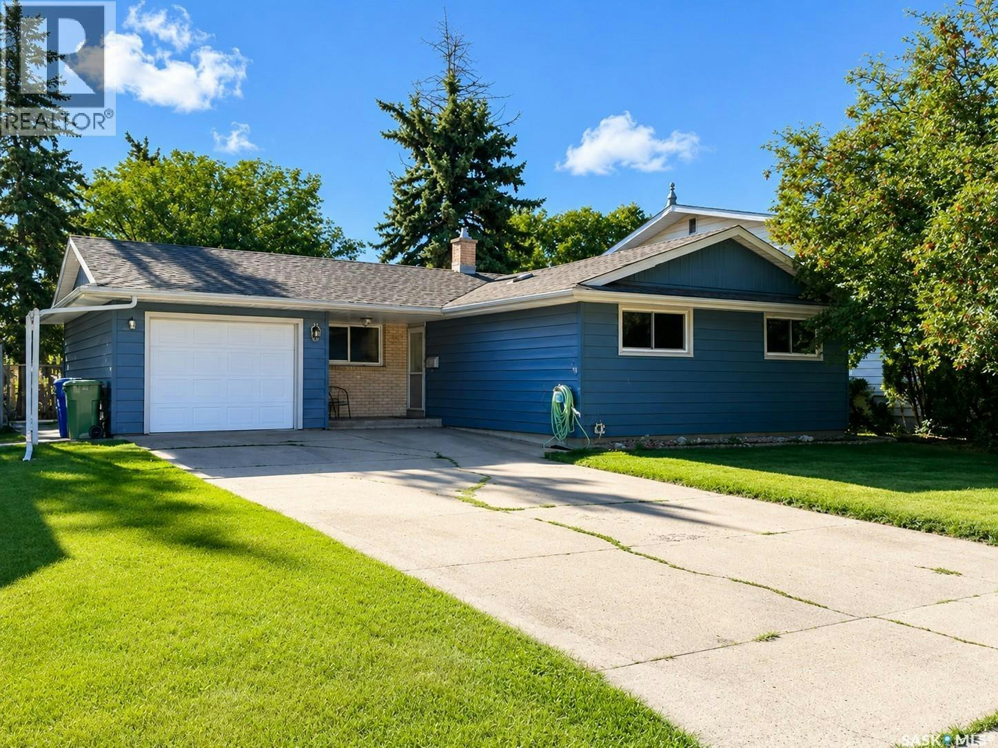 1209 Shannon Road, Regina, SK, S4S 5K9
