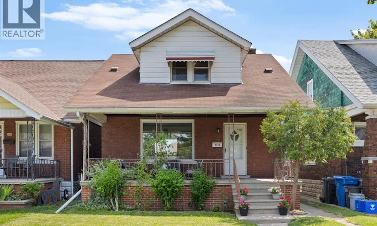 1118 Louis Avenue