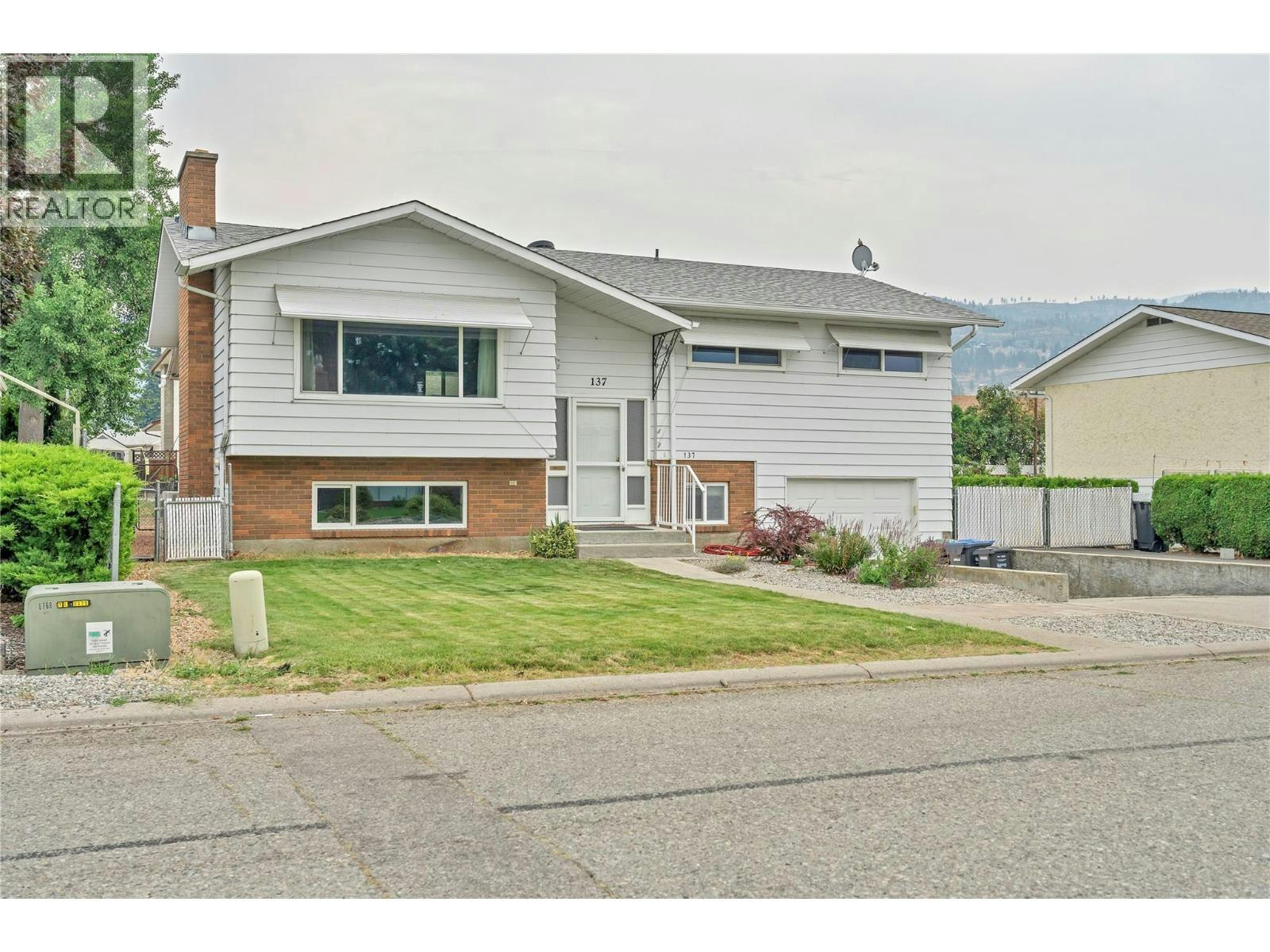 137 Murray Drive, Penticton, BC, V2A 6W7