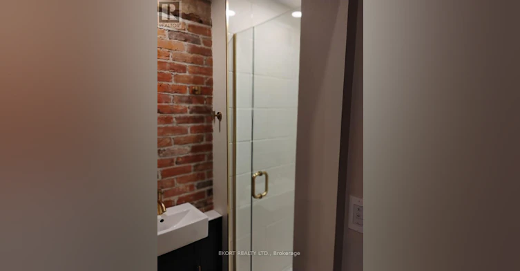 6-251 Front Street, Belleville, ON, K8N 2Z6 - 9