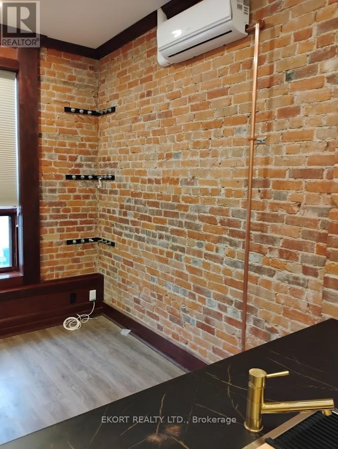 6-251 Front Street, Belleville, ON, K8N 2Z6 - 7