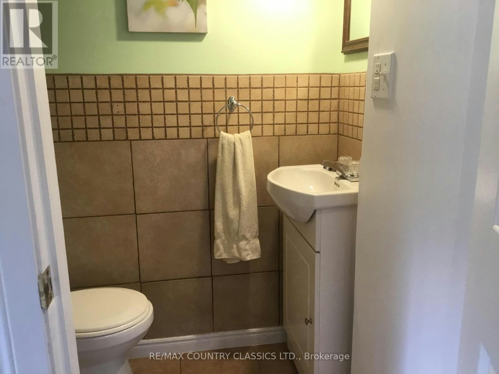 12 Hastings Street S, Bancroft, ON, K0L 1C0 - 24