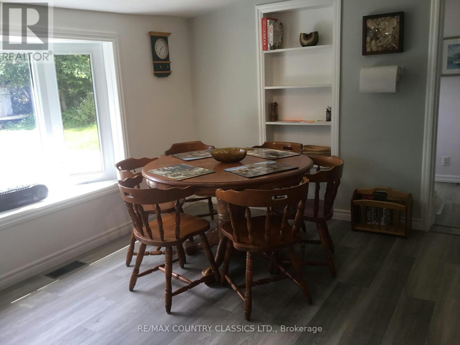 12 Hastings Street S, Bancroft, ON, K0L 1C0 - 20