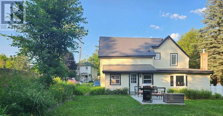 12 Hastings Street S, Bancroft, ON, K0L 1C0 - 7