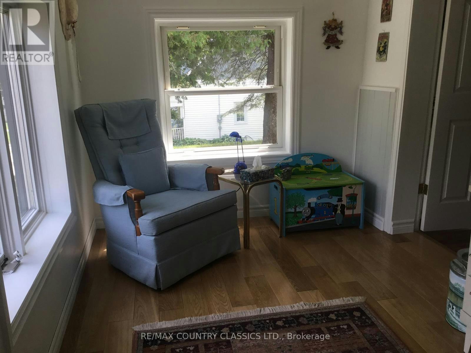 12 Hastings Street S, Bancroft, ON, K0L 1C0 - 26