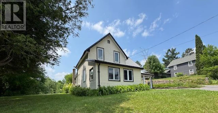 12 Hastings Street S, Bancroft, ON, K0L 1C0 - 15