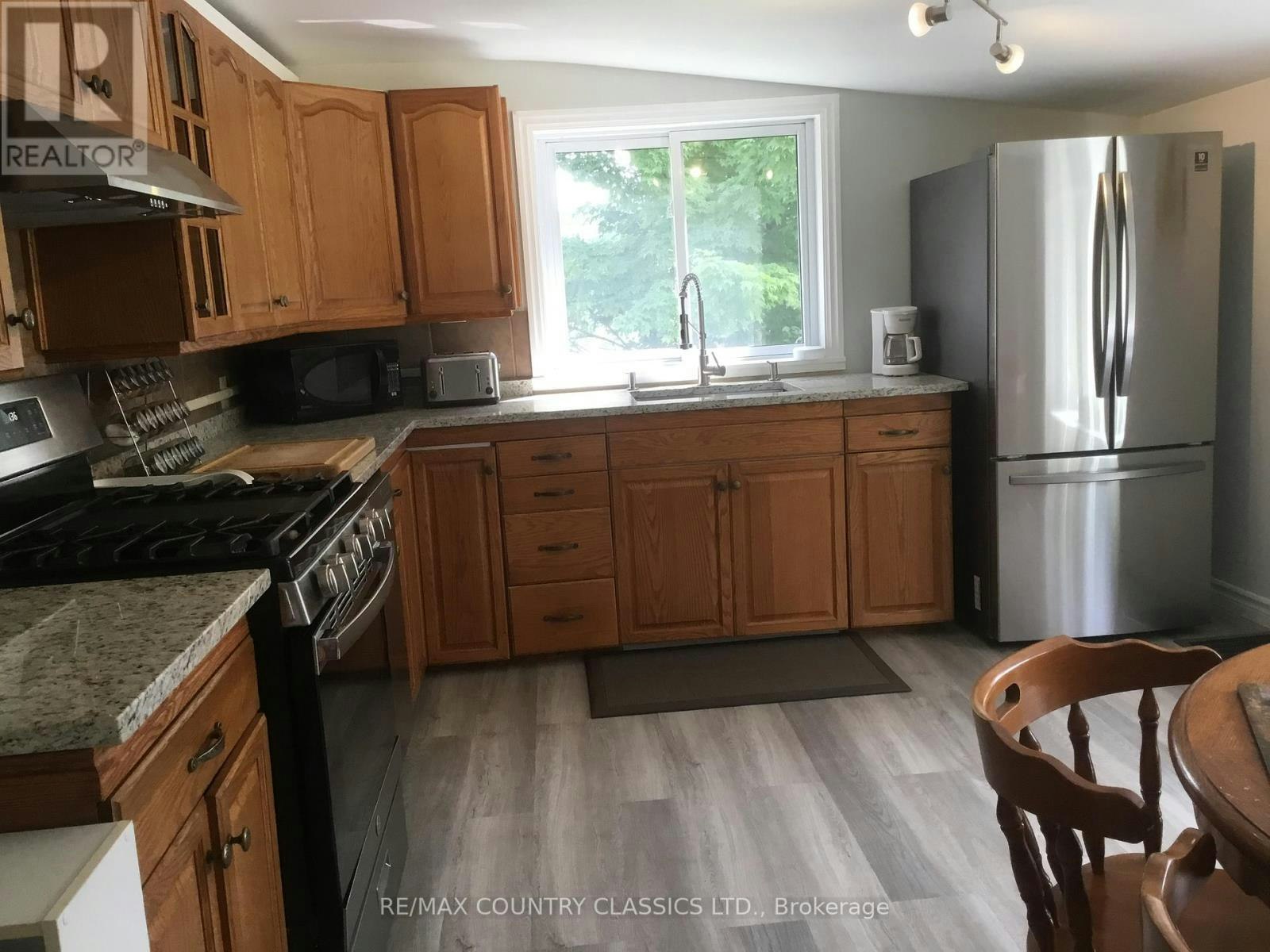 12 Hastings Street S, Bancroft, ON, K0L 1C0 - 19