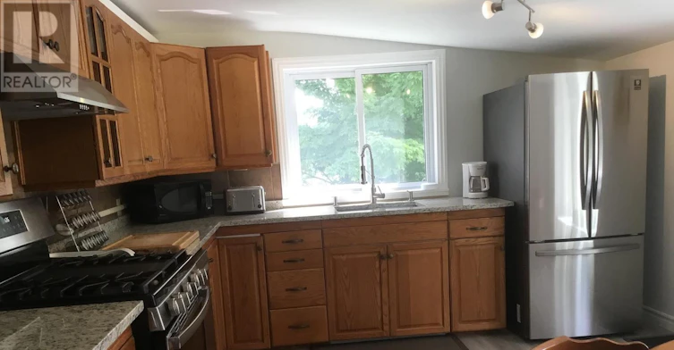 12 Hastings Street S, Bancroft, ON, K0L 1C0 - 19